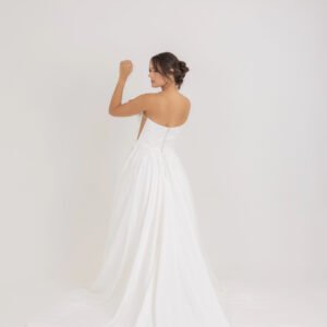 b0108-mariana-1706x2560