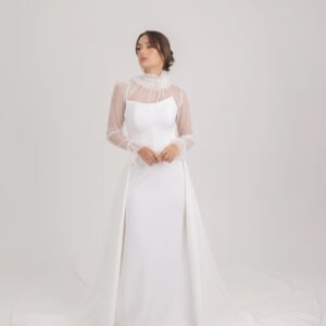 b0109-julia-1706x2560